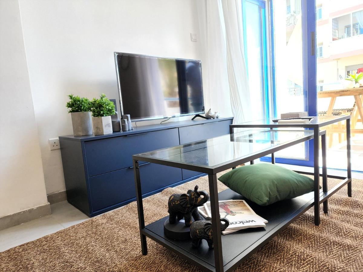 Frida'S Cozy Two Bedroom Apt ลาร์นาคา ภายนอก รูปภาพ